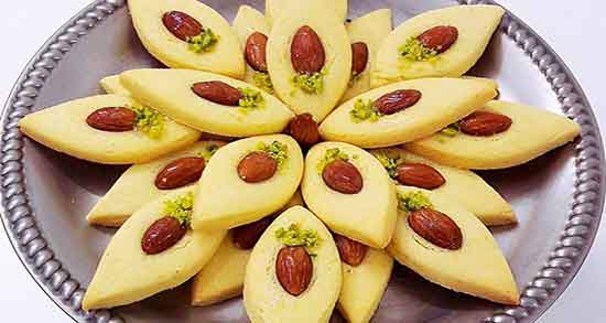 تعبیر خواب شیرینی خوردن دختر مجرد ، پخش کردن و جعبه شیرنی ابن سیرین
