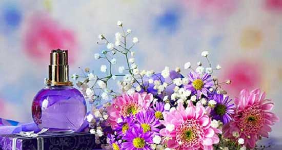 تعبیر خواب عطر هدیه گرفتن از مرد ، معنی عطر هدیه گرفتن از مرد در خواب