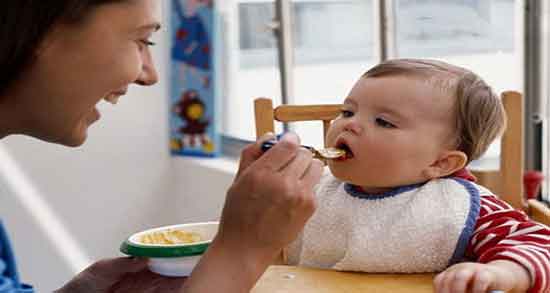 تعبیر خواب غذا دادن به بچه ، معنی غذا دادن به بچه در خواب چیست