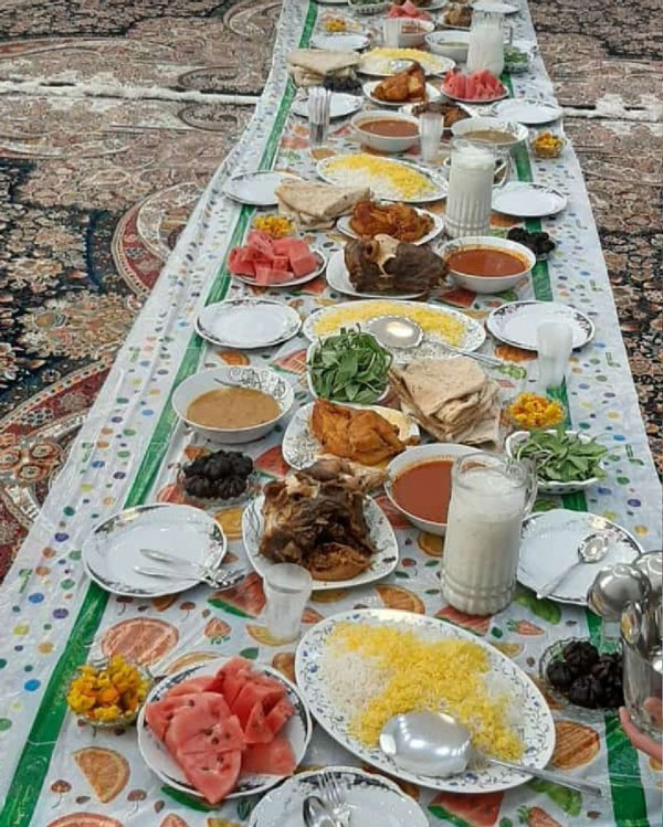 تعبیر خواب مهمانی بزرگ و غذا دادن + معنی مهمانی بزرگ و غذا دادن در خواب چیست