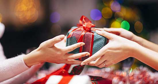 تعبیر خواب هدیه گرفتن از مرده ، معنی دیدن هدیه گرفتن از مرده در خواب ما چیست