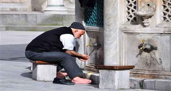 تعبیر خواب وضو گرفتن برای نماز جماعت ، در مسجد و مسح پا و سر در خواب