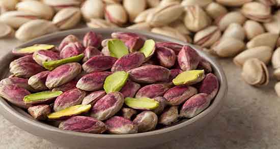 تعبیر خواب پسته تازه با پوست ، معنی دیدن فندق و پسته در خواب چیست