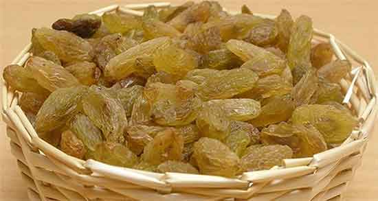 تعبیر خواب کشمش برای زن باردار ، مویز قهوه ای ابن سیرین و خوردن کشمش زرد