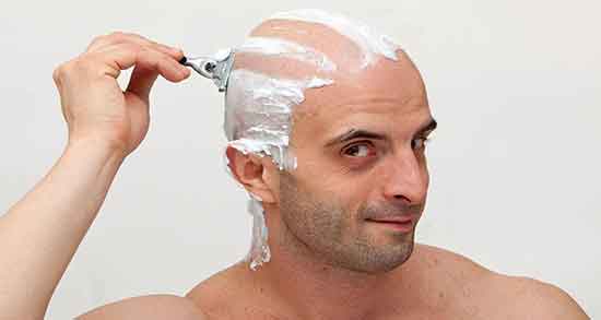 تعبیر خواب کوتاه کردن مو با تیغ ، توسط مرده و دیگران و خود فرد در آرایشگاه
