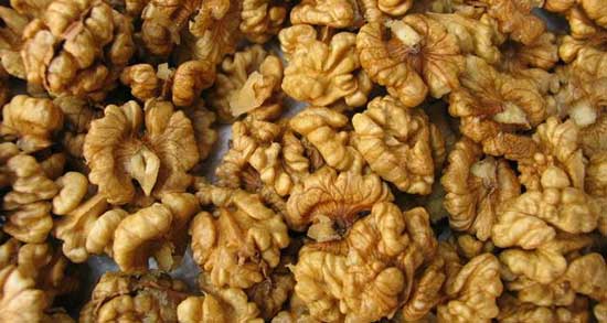 تعبیر خواب گردو شکستن ، معنی دیدن گردو شکستن در خواب های ما چیست