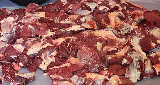 تعبیر خواب گوشت قربانی نذری ، دادن چیست و گرفتن و بریدن گوشت خروس و گوسفندی