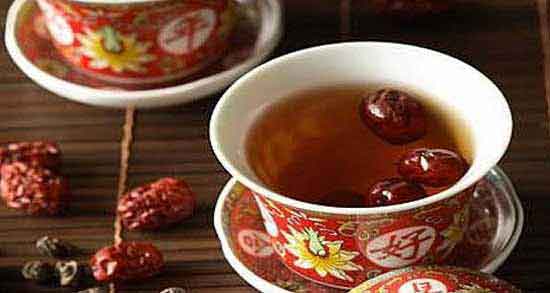 خواص دمنوش عناب برای کبد و پوست و سرفه و به با آویشن
