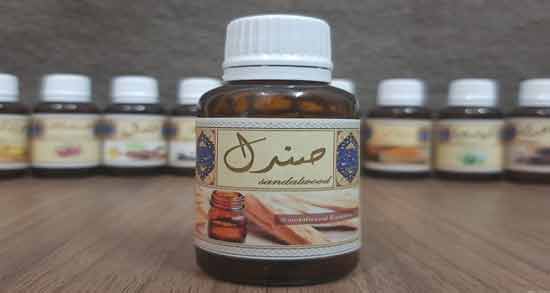 خواص روغن چوب صندل برای مو ؛ فواید مصرف روغن چوب صندل برای درمان ریزش مو