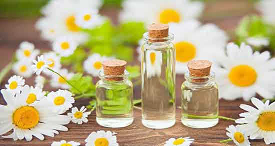 خواص عرق بابونه برای یبوست و کبد و پوست صورت و رحم چی خوبه