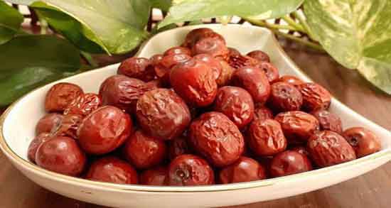 خواص عناب تازه چیست ؛ فواید مصرف میوه عناب تازه برای التهاب روده