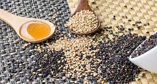 خواص کنجد سیاه و عسل ؛ ترکیب مفید کنجد سیاه و عسل برای گلو درد
