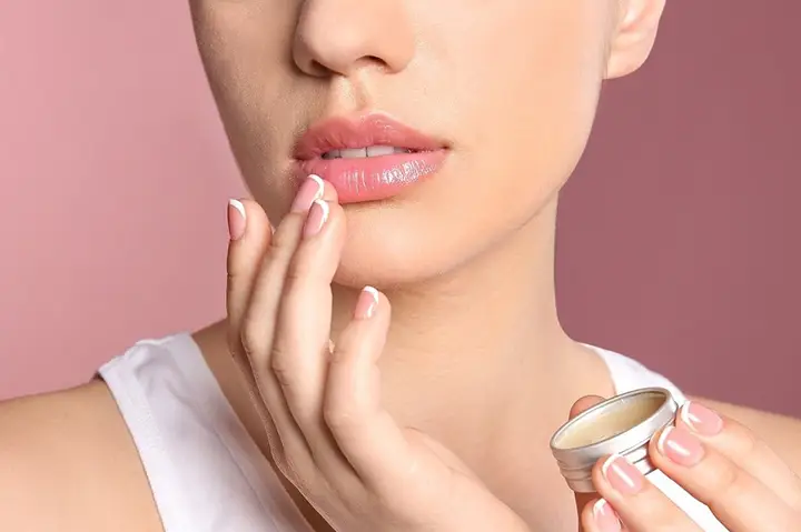 روش های مراقبت از لب برای داشتن لب های نرم و لطیف زیبا