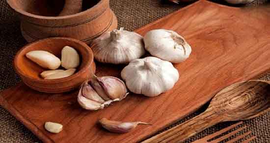 سیر ترشی و یبوست ؛ خاصیت مصرف سیر ترشی برای درمان یبوست