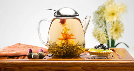 عرق بید و تب ؛ تاثیر استفاده از عرق بید برای کنترل تب کودکان