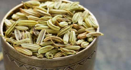 عوارض رازیانه برای زنان یائسه ؛ بررسی عوارض خوردن رازیانه برای زنان یائسه