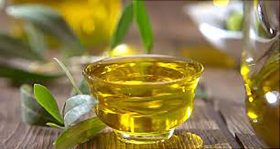 عوارض روغن مورد برای مو ؛ مضرات مصرف روغن مورد برای تقویت مژه