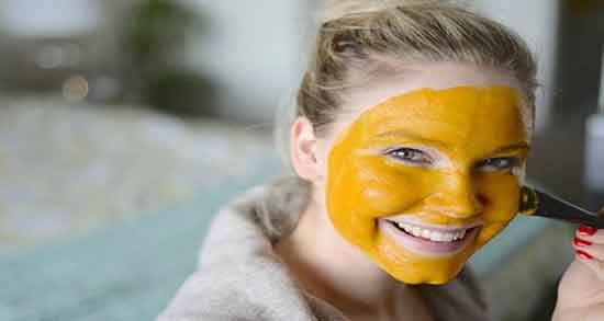 ماسک زردچوبه و عسل برای لک صورت نی نی سایت ؛ فواید ماسک زردچوبه