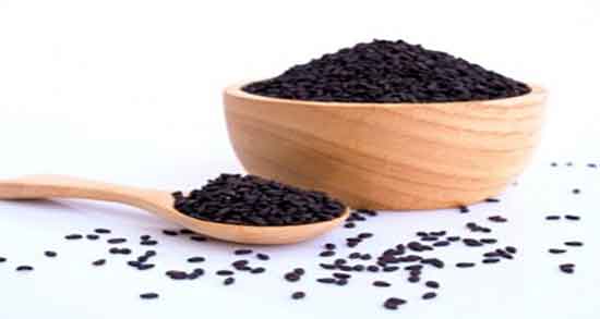 چه کسانی نباید سیاه دانه بخورند ؛ عوارض زیاد خوردن سیاه دانه برای کودکان