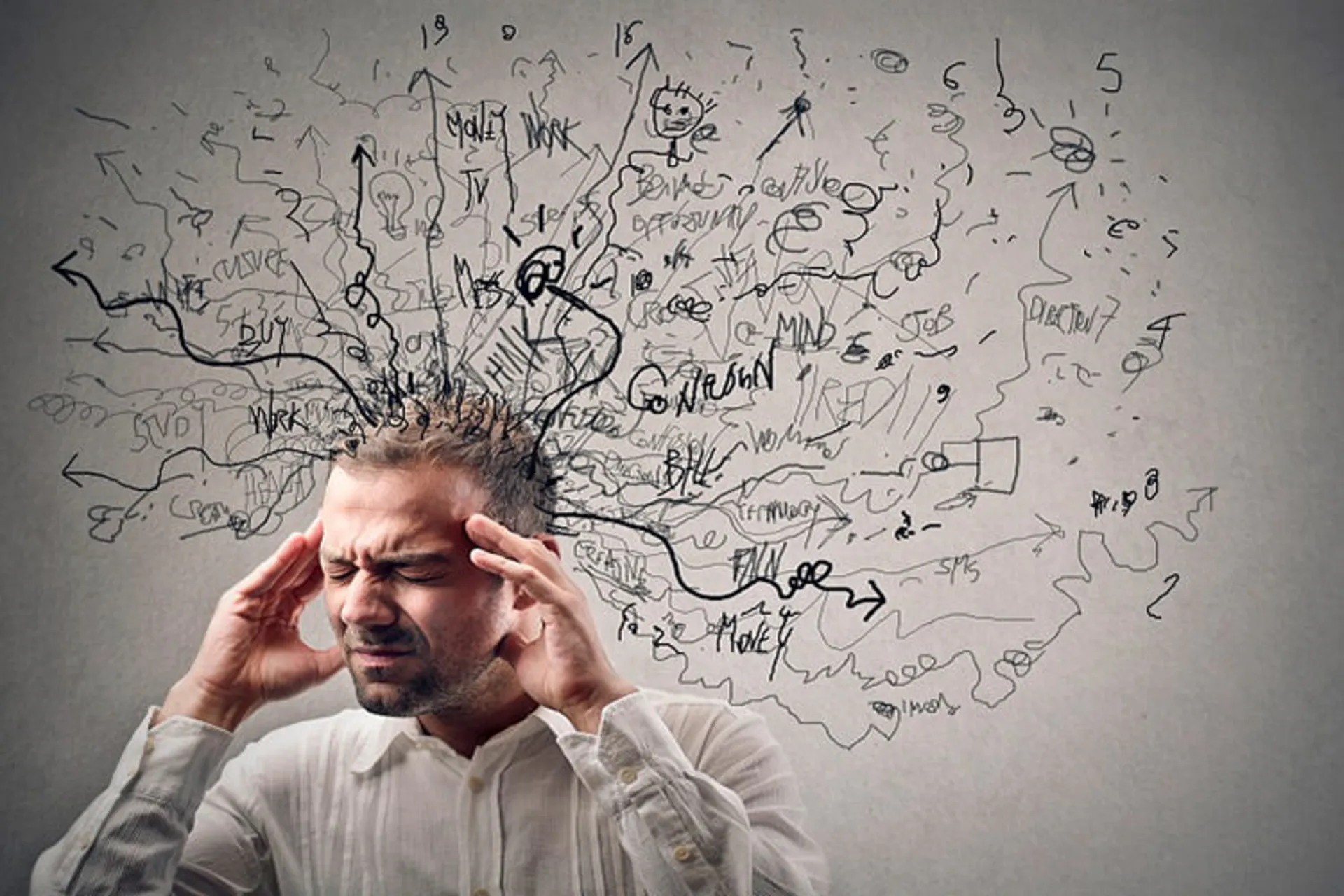 چگونه می‌توان با افکار منفی مقابله کرد؟ تکنیک های رسیدن به آرامش