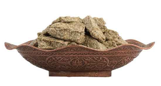 گزانگبین برای چی خوبه ؛ فواید مصرف گزانگبین برای درد شکم نوزادان