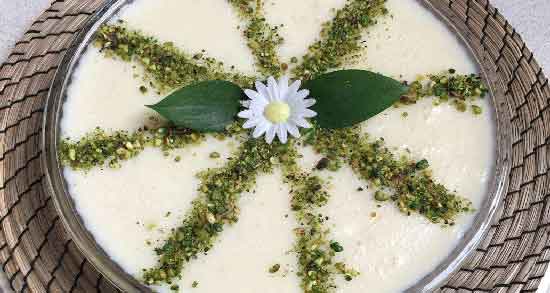 آرد برنج و شیر ؛ درست کردن دسری خوشمزه و مقوی با ترکیب آرد برنج و شیر