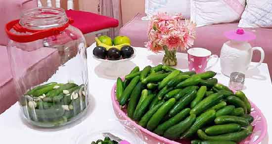 ادویه خیارشور چیست ؛ از چه ادویه هایی برای درست کردن خیارشور استفاده می شود