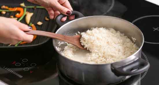 برنج دودی برای بارداری و بهبود رشد جنین با مصرف برنج دودی برنج دودی برای بارداری ؛ بهبود رشد جنین با مصرف برنج دودی