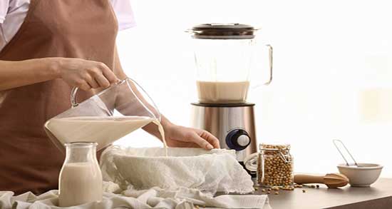 تهیه شیر سویا ؛ دستور تهیه شیر سویا خانگی برای جنین زنان باردار