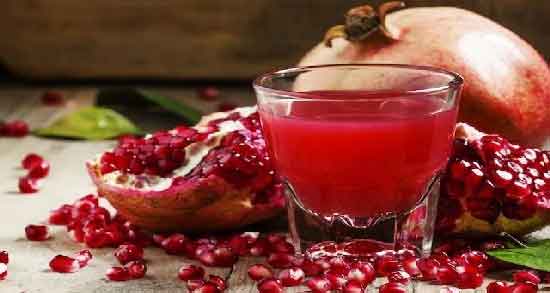 خواص آب انار در دوران بارداری و درمان کم خونی زنان باردار با خوردن آب انار خواص آب انار در دوران بارداری ؛ درمان کم خونی زنان باردار با خوردن آب انار