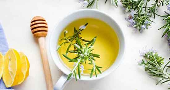 خواص دمنوش رزماری و گل محمدی نیوشا ؛ فواید دمنوش رزماری برای مو