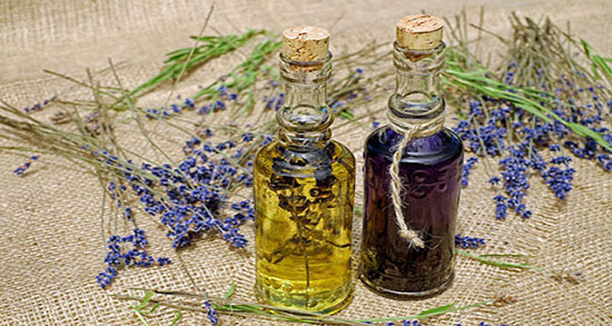 خواص روغن اسطوخودوس در بارداری ؛ فواید روغن اسطوخودوس برای رحم