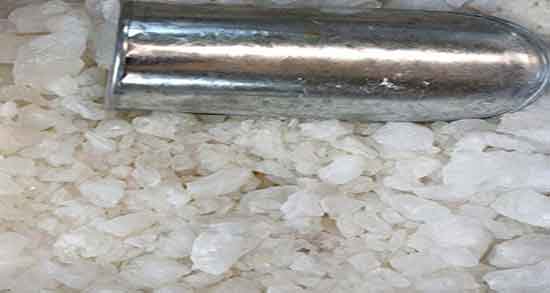 خواص زاج سفید برای زیر بغل ؛ فواید زاج سفید برای تیرگی زیر بغل