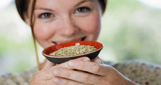 خواص عرق رازیانه با عسل برای چاقی صورت و تپل شدن صورت با مصرف عرق رازیانه با عسل خواص عرق رازیانه با عسل برای چاقی صورت ؛ تپل شدن صورت با مصرف عرق رازیانه با عسل