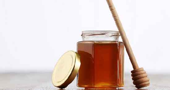 خواص عسل چهل گیاه برای کودکان ؛ فواید بی نظیر مصرف عسل چهل گیاه برای سلامت کودک