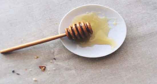 خواص عسل یونجه چیست و ویتامین های موجود در عسل یونجه مفید برای حفظ سلامتی خواص عسل یونجه چیست ؛ ویتامین های موجود در عسل یونجه مفید برای حفظ سلامتی