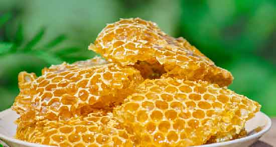 خواص موم عسل در بارداری ؛ فواید مصرف موم عسل برای زن باردار