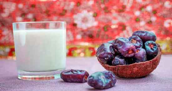 خواص و مضرات شیر خرما ؛ بررسی خواص درمانی و مضرات مصرف شیر خرما