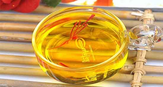 خواص چای زعفران در طب سنتی ؛ مصرف چای زعفران از نظر طب سنتی