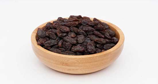 خواص کشمش سیاه و گردو ؛ فواید کشمش سیاه و گردو برای کودکان