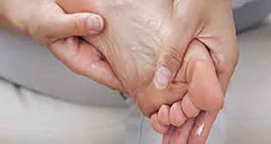 خواص گلیسیرین برای ترک پا ؛ فواید گلیسیرین برای ترک پا نی نی سایت
