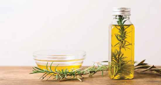 روغن رزماری برای پوست و تاثیر استفاده از روغن رزماری برای پاکسازی پوست صورت روغن رزماری برای پوست ؛ تاثیر استفاده از روغن رزماری برای پاکسازی پوست صورت