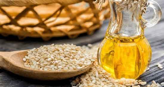 روغن کنجد برای لک صورت و درمان خانگی لک های پوست با مصرف روغن کنجد روغن کنجد برای لک صورت ؛ درمان خانگی لک های پوست با مصرف روغن کنجد