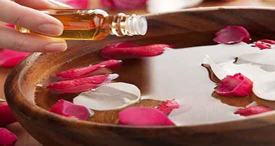 روغن گل سرخ خوردنی است ؛ خواص مصرف روغن گل سرخ برای کودکان