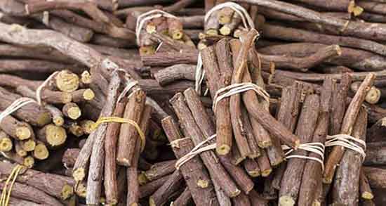 ریشه شیرین بیان برای مو ؛ ریشه شیرین بیان و روغن کرچک برای مو