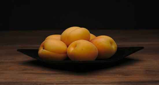 زردآلو برای نوزاد و دادن پوره زردالو برای تقویت بدن نوزادان و کودکان زردآلو برای نوزاد ؛ دادن پوره زردالو برای تقویت بدن نوزادان و کودکان