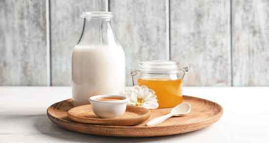 شیر خرما و عسل ؛ درست کردن معجونی مقوی با شیر خرما و عسل