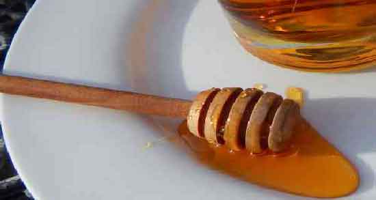 طبع عسل یونجه و آشنایی با خواص درمانی و طبع عسل یونجه طبع عسل یونجه ؛ آشنایی با خواص درمانی و طبع عسل یونجه