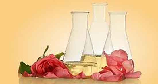 طرز استفاده روغن گل سرخ برای رحم ؛ دستور روغن گل سرخ برای واژن