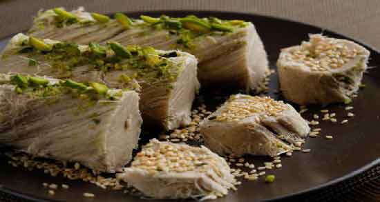 طرز تهیه حلوا شکری خانگی ؛ نحوه درست کردن حلوا شکری خانگی به روشی ساده